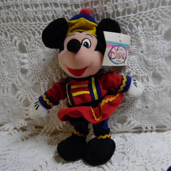 Minie/Mickey mouse figures(274botm) preowned clean good condition - Picture 9 of 10